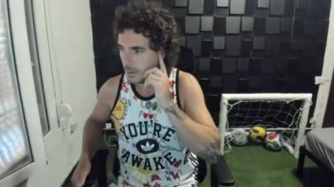 Snapshot of joaquin420_hot chatting on July 1, 5:42 am joaquin420_hot online show from July 1, 5:42 am