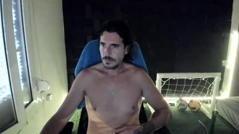 Snapshot of joaquin420_hot chatting on July 16, 11:05 am joaquin420_hot online show from July 16, 11:05 am