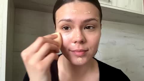 Mila online show from April 20, 9:45 am