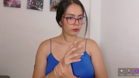 Snapshot of jodidamente_adictiva chatting on June 30, 8:54 pm Jhulia online show from June 30, 8:54 pm