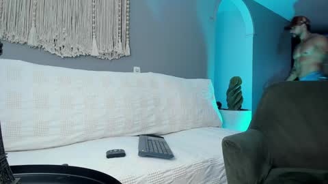 joe_esthetic online show from January 29, 2:09 am