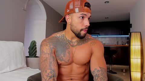 joe_esthetic online show from January 31, 10:42 pm