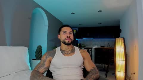 joe_esthetic online show from February 14, 11:42 pm