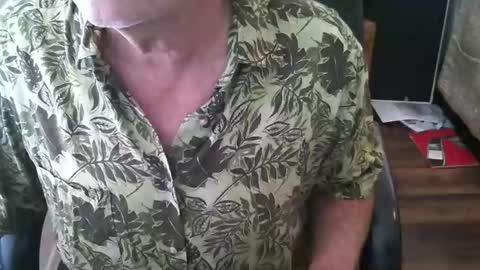 Snapshot of joe_os chatting on May 25, 6:03 pm Joe Os online show from May 25, 6:03 pm