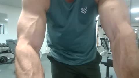 Snapshot of joe_smith5679 chatting on May 29, 7:34 pm joe_smith5679 online show from May 29, 7:34 pm