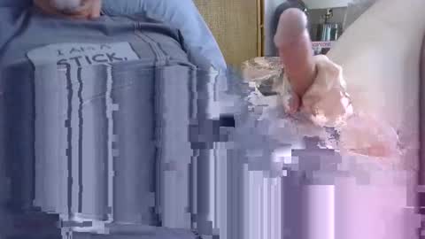 Snapshot of joeblow2525 chatting on February 12, 12:44 pm joeblow2525 online show from February 12, 12:44 pm