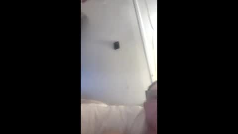 Snapshot of joeblow3083 chatting on March 1, 10:56 pm joeblow3083 online show from March 1, 10:56 pm