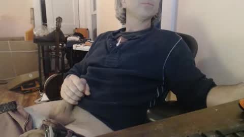 Snapshot of joebo7575 chatting on March 15, 4:40 am joebo7575 online show from March 15, 4:40 am