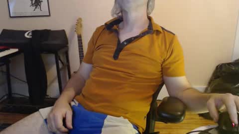 Snapshot of joebo7575 chatting on June 7, 3:21 am joebo7575 online show from June 7, 3:21 am