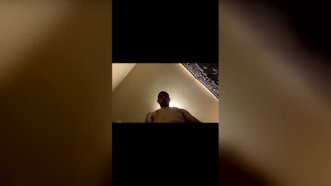 Snapshot of joedolph05 chatting on May 3, 10:38 pm joedolph05 online show from May 3, 10:38 pm