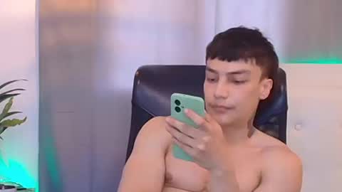joeh_jonas online show from October 17, 9:50 pm