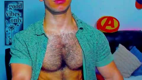 Snapshot of joel_ferreira chatting on December 4, 10:51 pm Joel online show from December 4, 10:51 pm