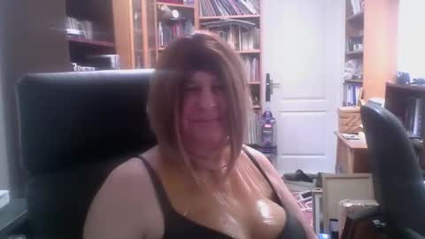Snapshot of joelatex chatting on February 17, 10:12 am Joelatex online show from February 17, 10:12 am