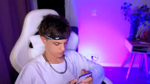 Snapshot of joelxlane chatting on July 15, 7:08 pm JOELXLANE online show from July 15, 7:08 pm