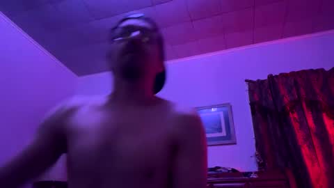 Snapshot of joemama34 chatting on February 15, 11:28 am Xtina online show from February 15, 11:28 am