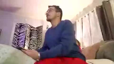 Snapshot of joemama34 chatting on November 12, 5:19 am Xtina online show from November 12, 5:19 am