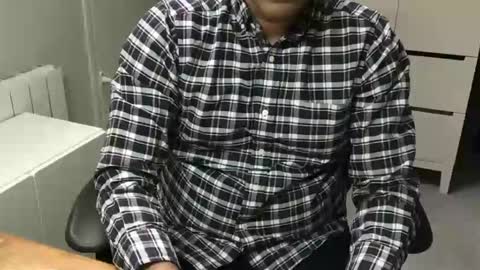 Snapshot of joeshades21 chatting on January 19, 11:34 am joeshades21 online show from January 19, 11:34 am