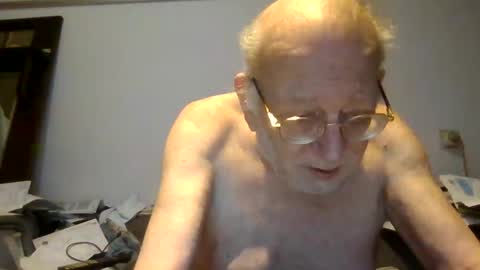 Snapshot of johan1948 chatting on December 2, 4:53 pm Johan online show from December 2, 4:53 pm