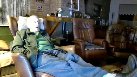 Snapshot of johan7_heet chatting on December 3, 7:00 pm johan7 heet online show from December 3, 7:00 pm
