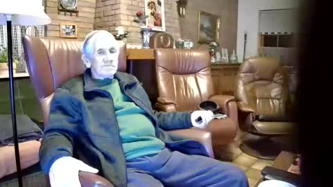 Snapshot of johan7_heet chatting on December 13, 8:15 pm johan7 heet online show from December 13, 8:15 pm