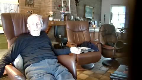 Snapshot of johan7_heet chatting on December 16, 3:00 pm johan7 heet online show from December 16, 3:00 pm