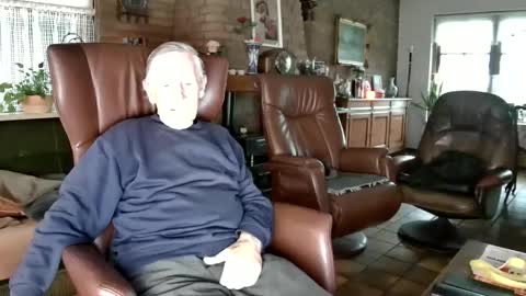 Snapshot of johan7_heet chatting on December 19, 3:19 pm johan7 heet online show from December 19, 3:19 pm