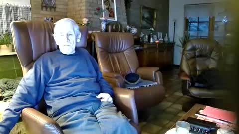 Snapshot of johan7_heet chatting on December 28, 3:59 pm johan7 heet online show from December 28, 3:59 pm
