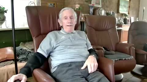 Snapshot of johan7_heet chatting on January 17, 1:13 pm johan7 heet online show from January 17, 1:13 pm