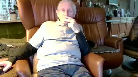 Snapshot of johan7_heet chatting on January 24, 3:13 pm johan7 heet online show from January 24, 3:13 pm