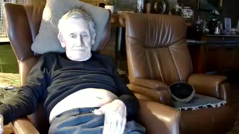 Snapshot of johan7_heet chatting on February 15, 5:07 pm johan7 heet online show from February 15, 5:07 pm