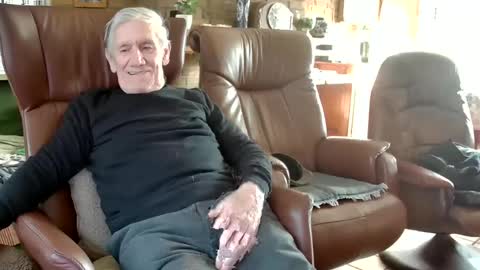 Snapshot of johan7_heet chatting on February 21, 3:10 pm johan7 heet online show from February 21, 3:10 pm
