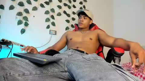 Johan Beley online show from January 7, 7:05 pm