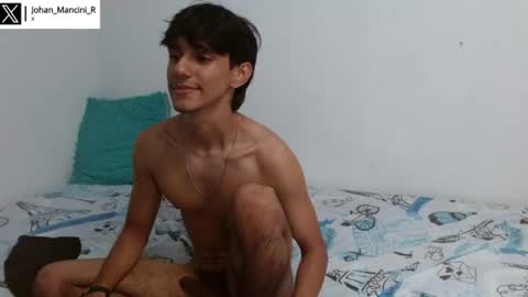 Snapshot of johan_mancini_r chatting on June 18, 6:01 pm johan_mancini_r online show from June 18, 6:01 pm