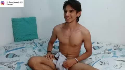Snapshot of johan_mancini_r chatting on July 15, 4:34 pm johan_mancini_r online show from July 15, 4:34 pm