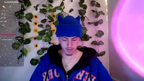 johan_parker222 online show from September 22, 6:32 pm