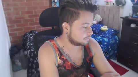 Snapshot of johanleonsweetboy chatting on March 17, 3:26 pm JOHAN independient model online show from March 17, 3:26 pm