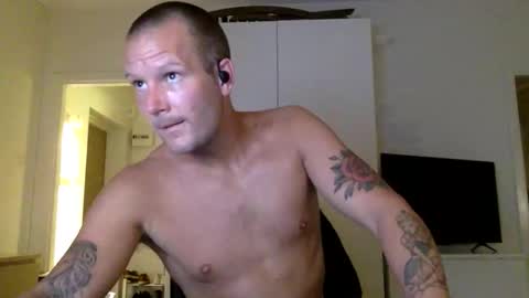 Snapshot of johannesjohnsson780 chatting on September 18, 9:17 pm johannesjohnsson780 online show from September 18, 9:17 pm