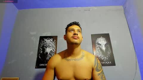 Snapshot of johansmith__ chatting on March 29, 3:06 am Johan Smith online show from March 29, 3:06 am