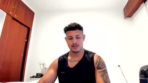 Snapshot of johansmith__ chatting on July 1, 3:01 pm Johan Smith online show from July 1, 3:01 pm