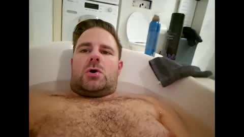 Snapshot of john281985 chatting on October 19, 5:57 pm john281985 online show from October 19, 5:57 pm