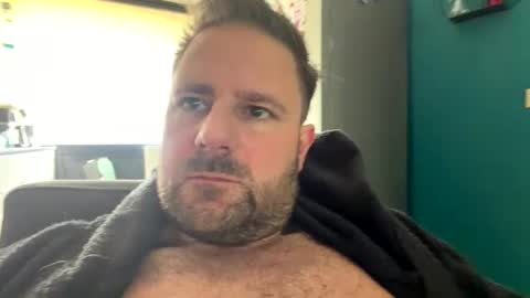 Snapshot of john281985 chatting on May 10, 6:18 am john281985 online show from May 10, 6:18 am