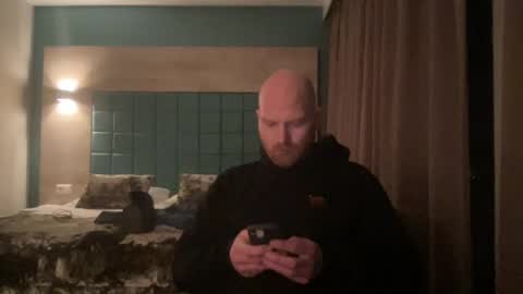 johnny online show from December 14, 1:39 am