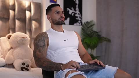 john online show from December 28, 12:04 am