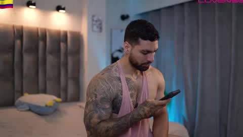 Snapshot of john_king29 chatting on February 28, 1:45 pm john online show from February 28, 1:45 pm