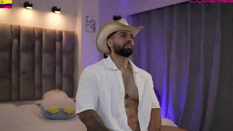 john online show from April 4, 12:24 pm