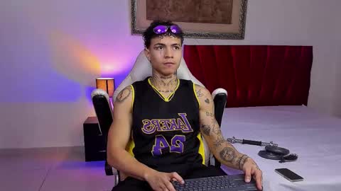 Snapshot of john_mystic chatting on February 22, 2:45 am Jhon Mystic online show from February 22, 2:45 am