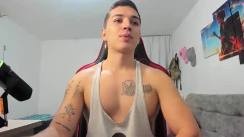 Snapshot of john_s117 chatting on April 18, 6:56 pm JOHN online show from April 18, 6:56 pm