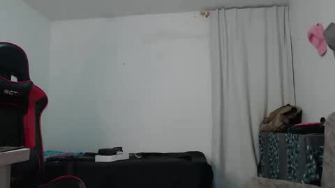 Snapshot of john_s117 chatting on April 29, 7:20 pm JOHN online show from April 29, 7:20 pm