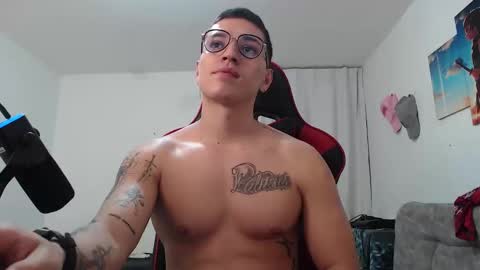 Snapshot of john_s117 chatting on May 6, 8:47 pm JOHN online show from May 6, 8:47 pm
