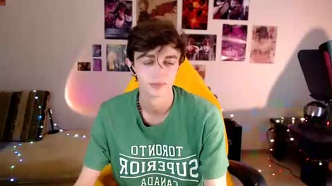 Snapshot of john_winx chatting on June 13, 12:03 pm john_winx online show from June 13, 12:03 pm